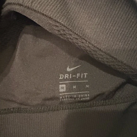 Nike M Women's Black Sports Bra - Picture 4 of 5